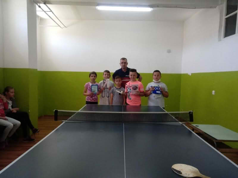 Stonoteniska sekcija Prve osnovne škole Donji Vakuf održala “Bajramski turnir”