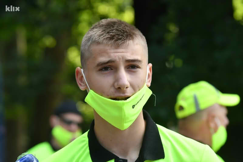 Marš mira krenuo iz Sarajeva prema Nezuku: Želimo poručiti šta čovjek čovjeku ne smije uraditi