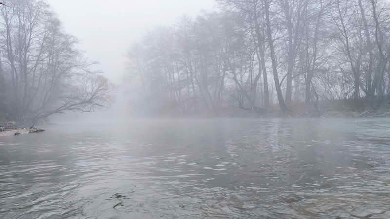 Magla smanjuje vidljivost na pojedinim dionicama uz rijeku Bosnu, Vrbas i Lašvu