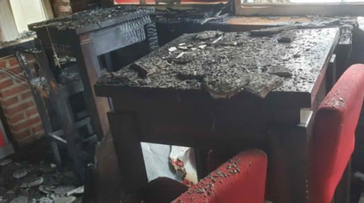 FOTO – Gornji Vakuf /Uskoplje molotovljevim koktelima zapalili sedam sportskih kladionica