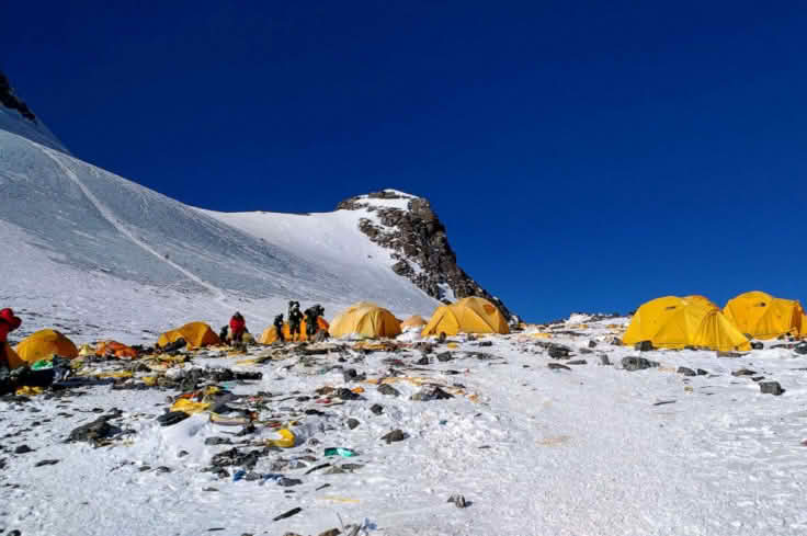Mont Everest zatvoren za ekspedicije