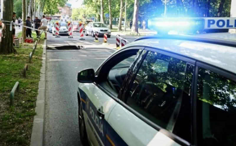 Muškarac pronašao tijela dvojice poznanika u skladištu