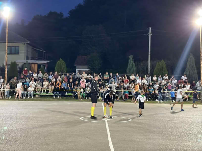 Šeherdžik: Osam ekipa večeras se bori za nastavak takmičenja malonogometnog turnira