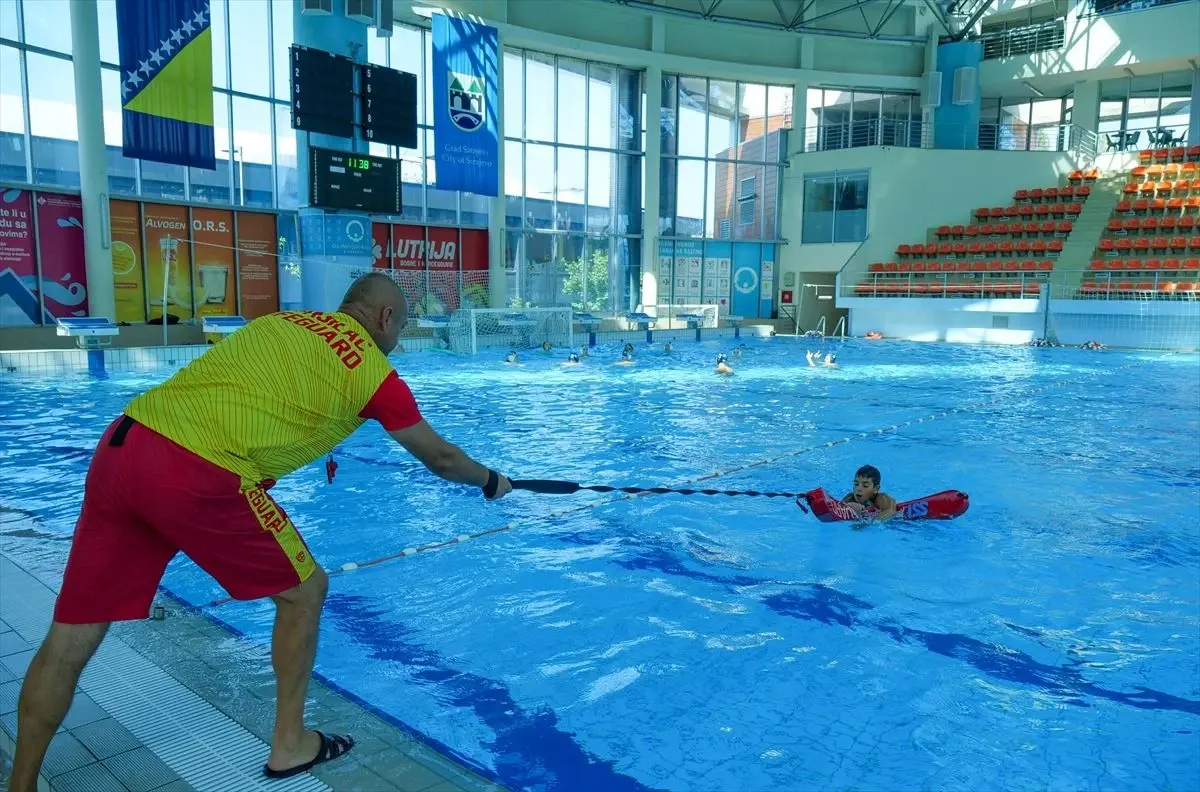 Zašto su učestala utapanja na kupalištima u BiH i ko i kako može pomoći osobi koja se utapa