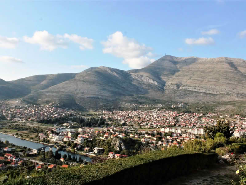 Uhapšena četiri maloljetnika, brutalno pretukli srednjoškolca