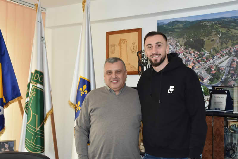 Načelnik Selimović ugostio Edina Atića, košarkaškog reprezentativca BiH