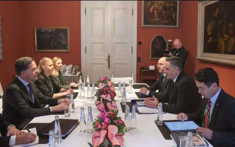Bećirović se sastao sa šefom NATO saveza
