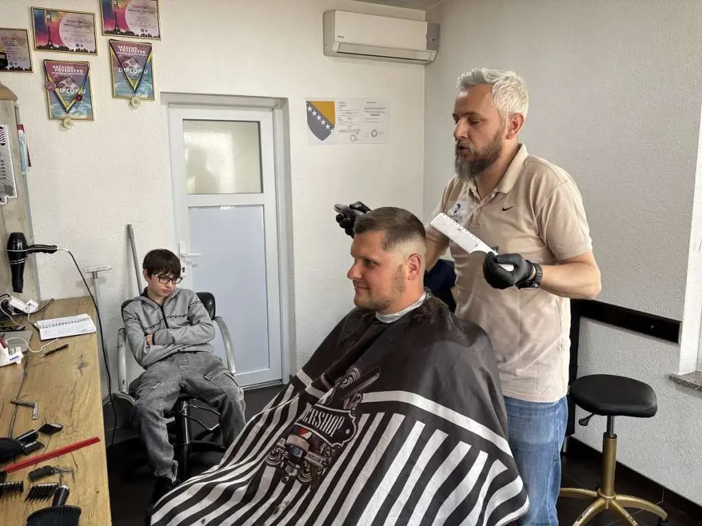 Od igre do međunarodnog uspjeha: Frizer iz Krajine san pretvorio u stvarnost