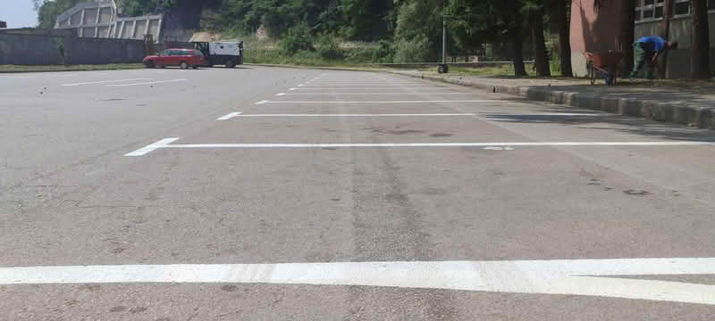 Uređenje parking prostora kod Baš džamije