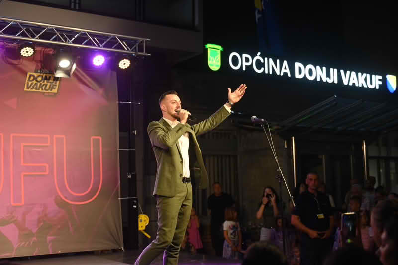 Uspješna organizacija koncerta Ahmeda Orahovčića u Donjem Vakufu