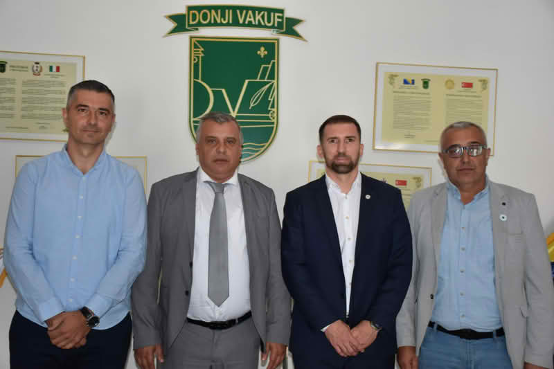 Federalni ministar rada i socijalne politike Adnan Delić boravio u službenoj posjeti Općini Donji Vakuf